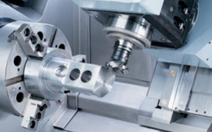 CNC 5-Achsen Bearbeitungen mit Dreh-Fräszentrum, Wellenbearbeitung bis 1'250mm Länge